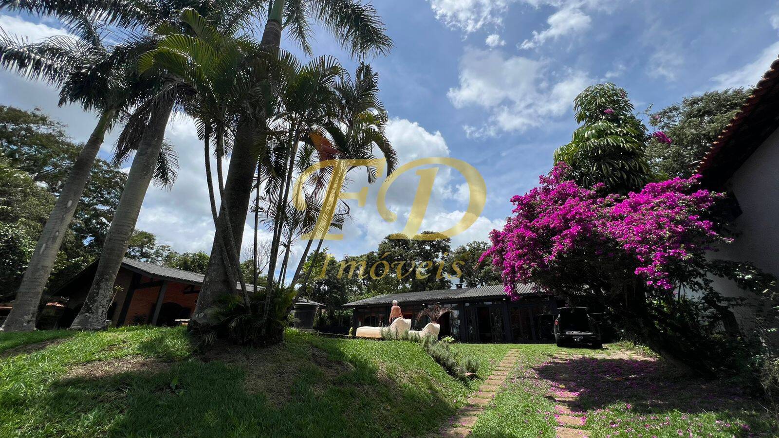 Chácara, 5 quartos, 2000 m² - Foto 1