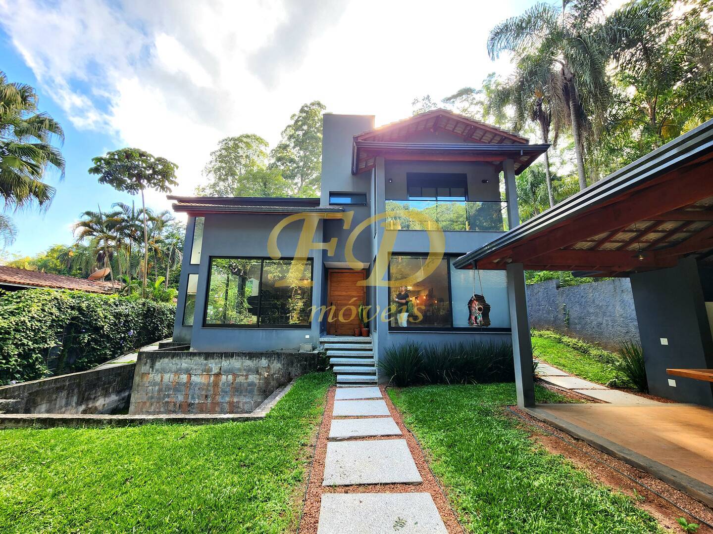 Casa, 3 quartos, 220 m² - Foto 1