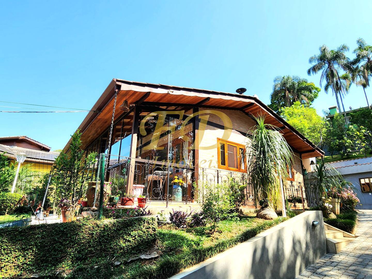 Casa, 3 quartos, 171 m² - Foto 1