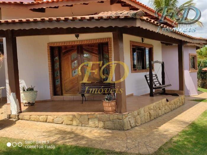 Chácara, 3 quartos, 1500 m² - Foto 1