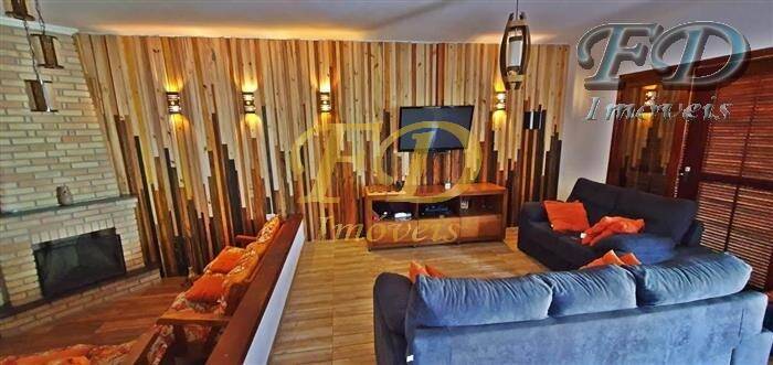 Chácara, 3 quartos, 1057 m² - Foto 1