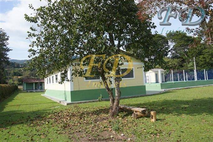Chácara à venda com 7 quartos, 700m² - Foto 29