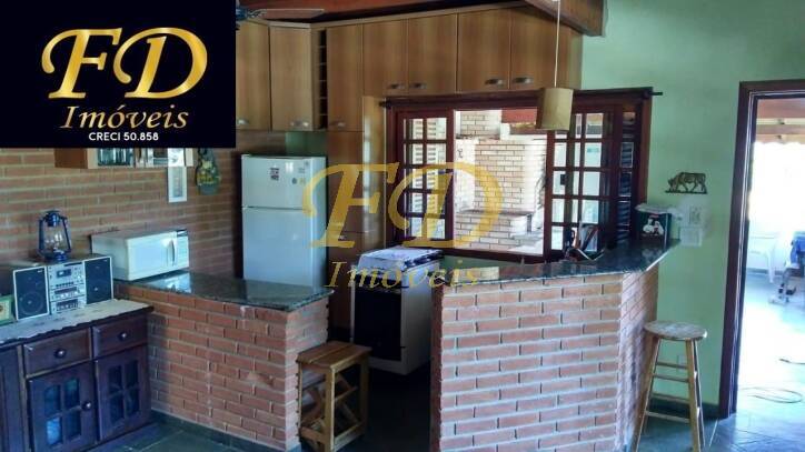 Chácara, 3 quartos, 160 m² - Foto 1