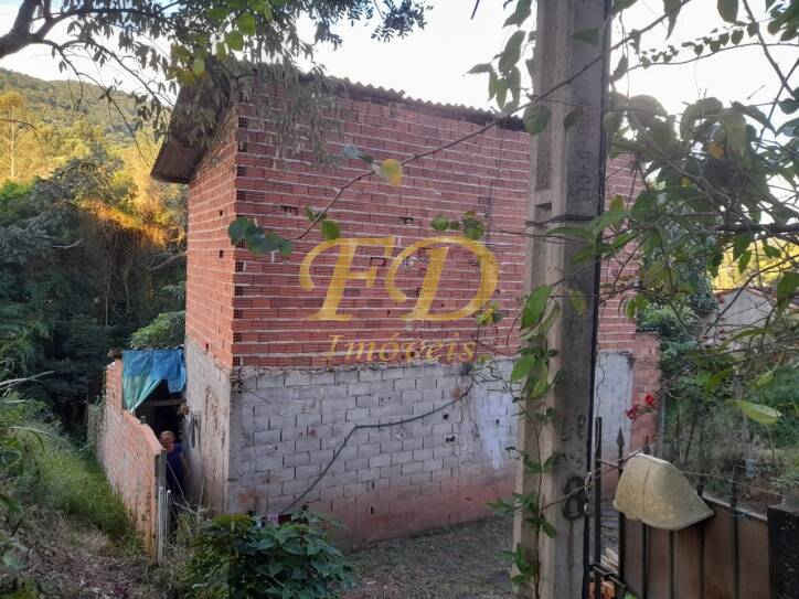 Casa, 2 quartos, 80 m² - Foto 1